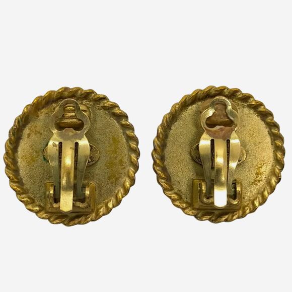 Chanel Black and 24k Gold-Plated Clip-on Earrings - Picture 4 of 9